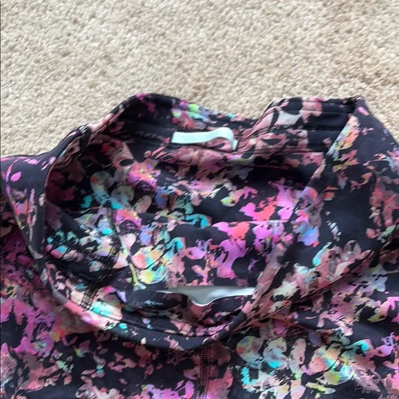 Lululemon Multicolor Floral Running Shorts 6 - Picture 8 of 8